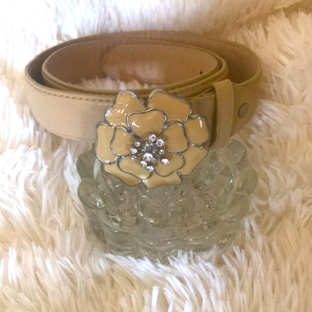 Flower Rhinestone Flower Belt - Picture 1 of 5